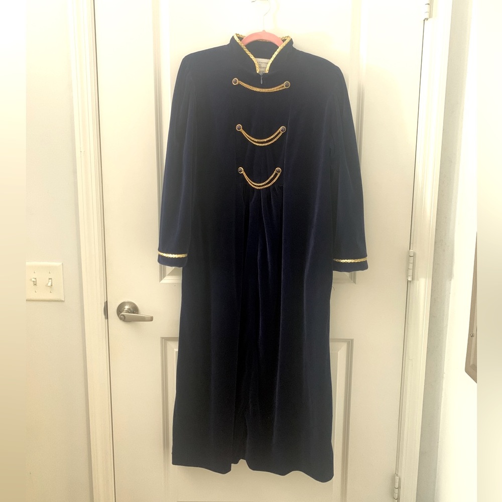 Vintage Saks Fifth Avenue Lounge Wear